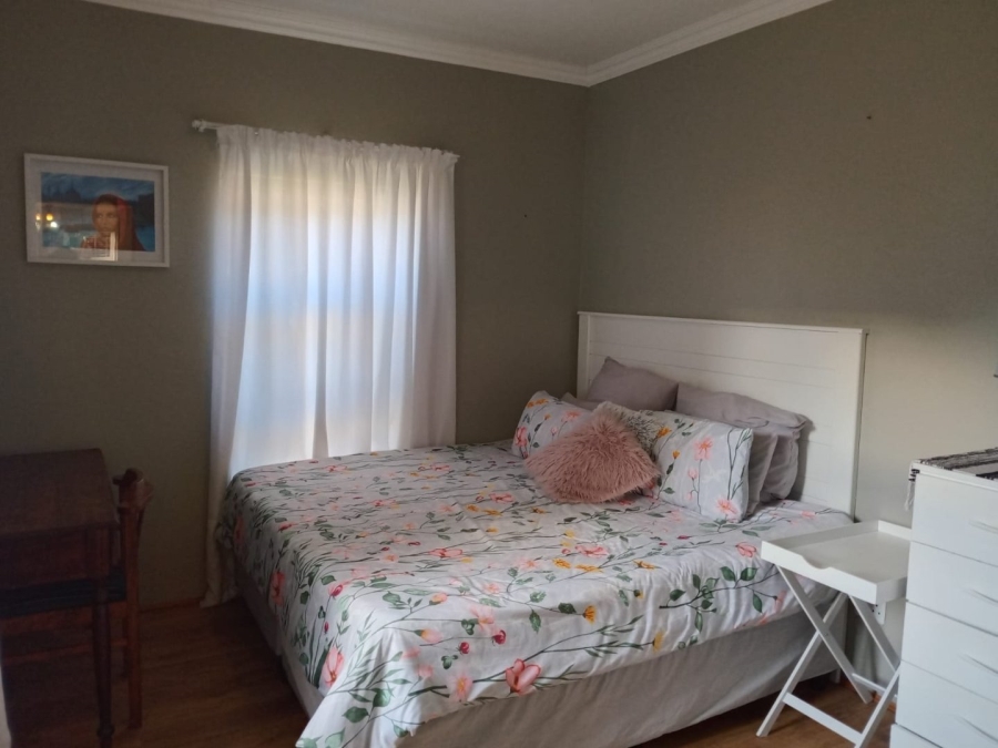 4 Bedroom Property for Sale in Kraaibosch Country Estate Western Cape